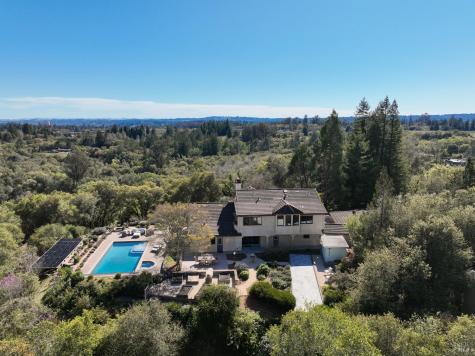 2405 Lewis Drive Sebastopol CA 95472