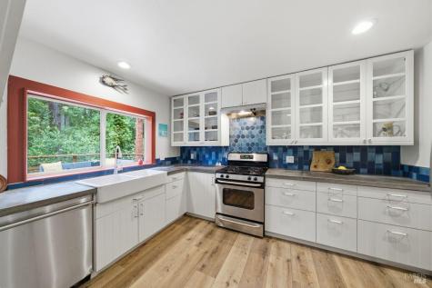 35 Sylvan Way Woodacre CA 94973