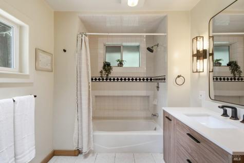 35 Sylvan Way Woodacre CA 94973