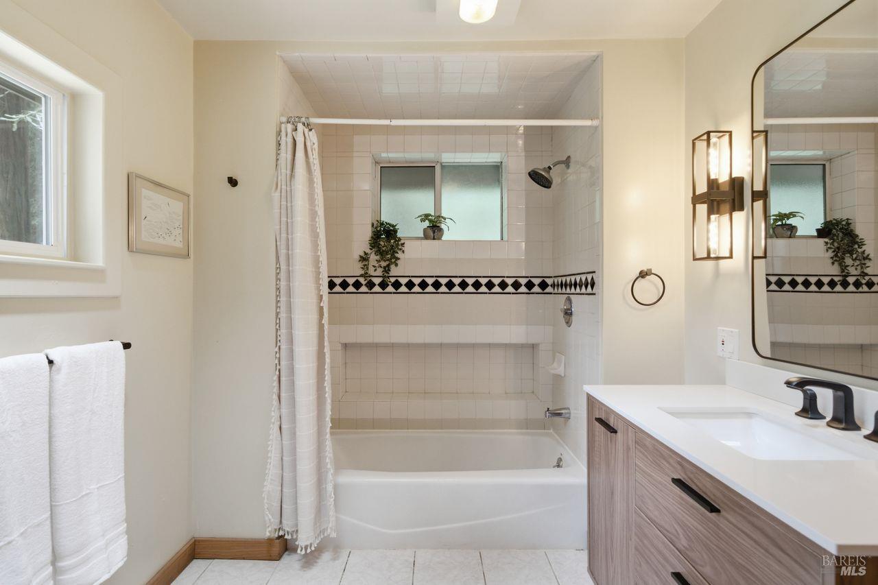35 Sylvan Way Woodacre CA 94973