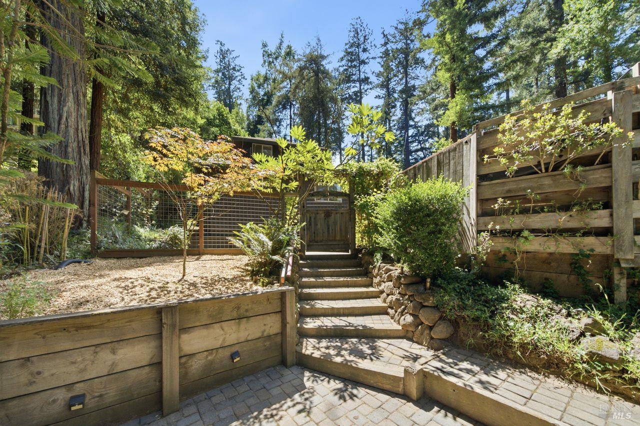 35 Sylvan Way Woodacre CA 94973