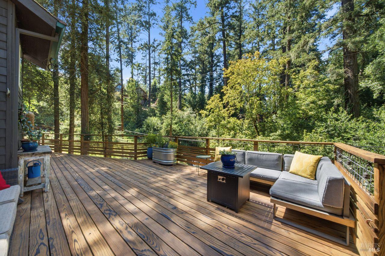 35 Sylvan Way Woodacre CA 94973