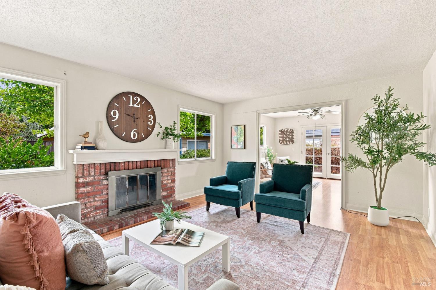 2217 Cheyenne Drive Santa Rosa CA 95405