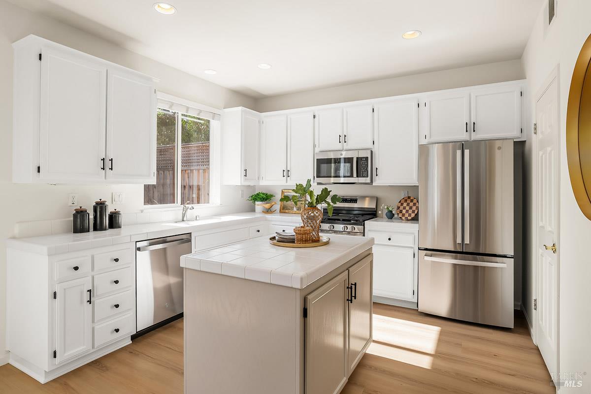 7538 13th Hole Drive Windsor CA 95492