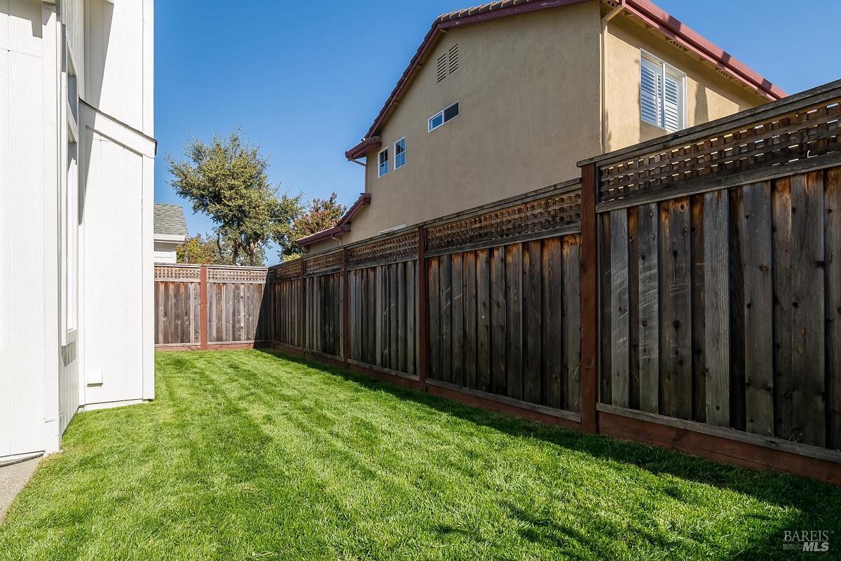 7538 13th Hole Drive Windsor CA 95492