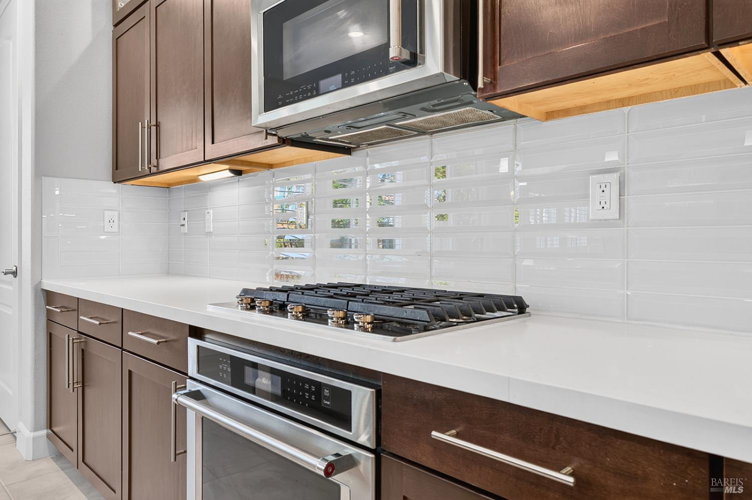 1818 Kyle Place Rohnert Park CA 94928