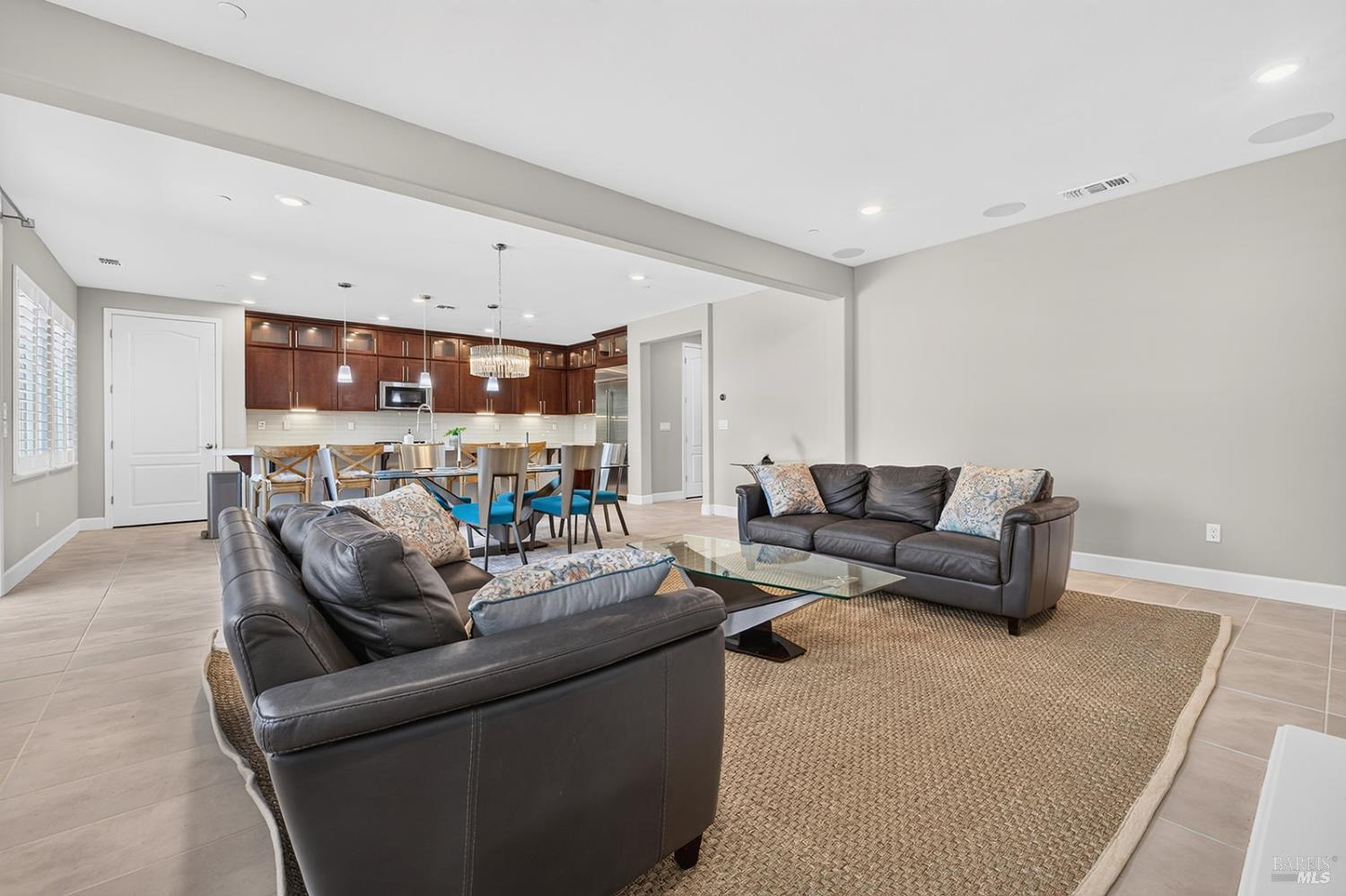 1818 Kyle Place Rohnert Park CA 94928