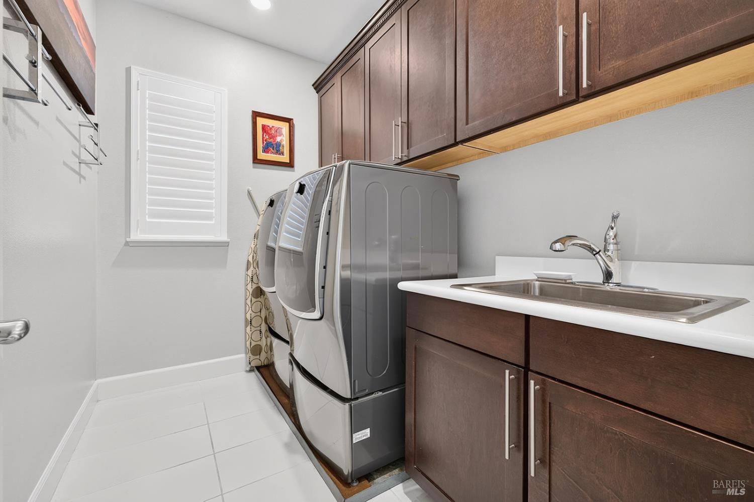 1818 Kyle Place Rohnert Park CA 94928