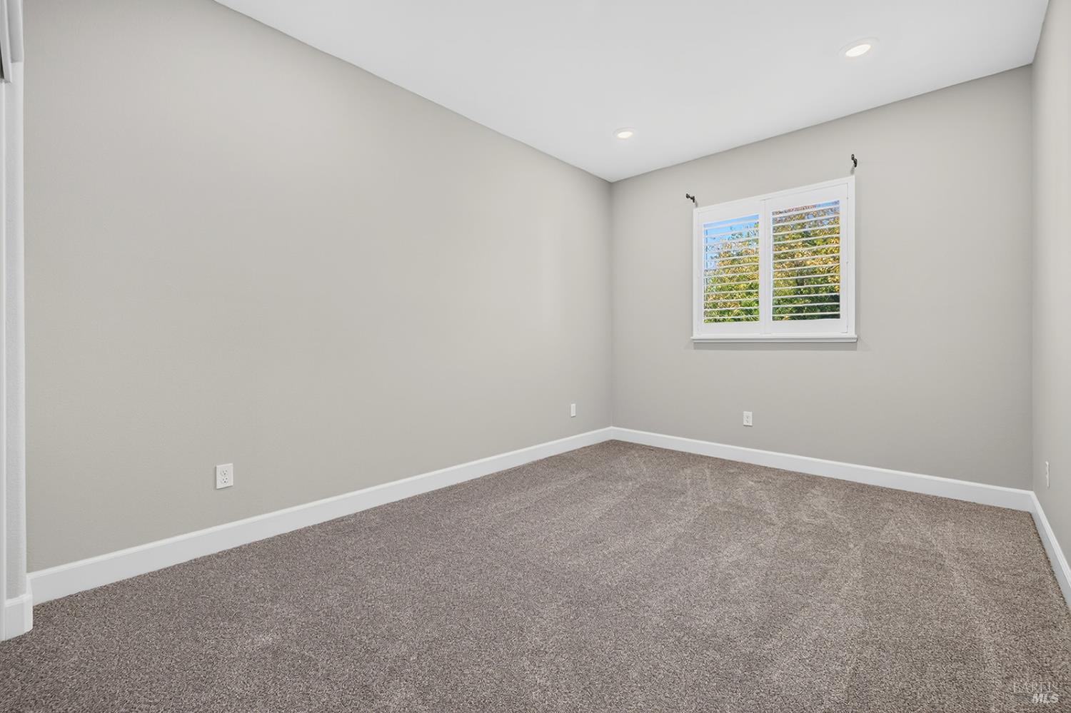 1818 Kyle Place Rohnert Park CA 94928