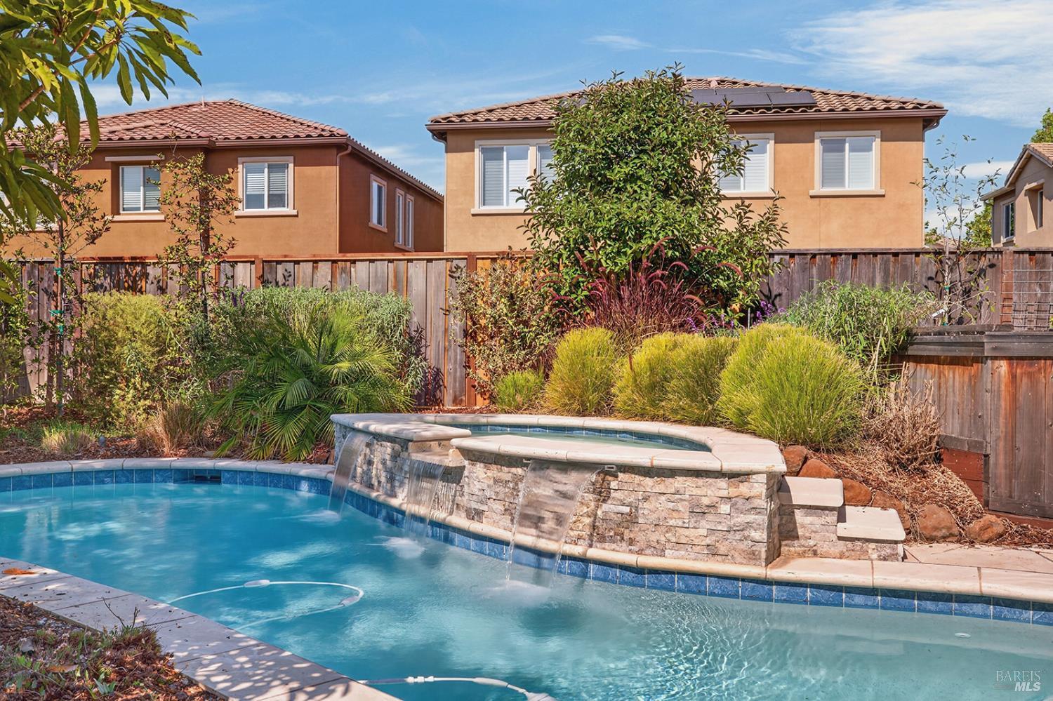 1818 Kyle Place Rohnert Park CA 94928