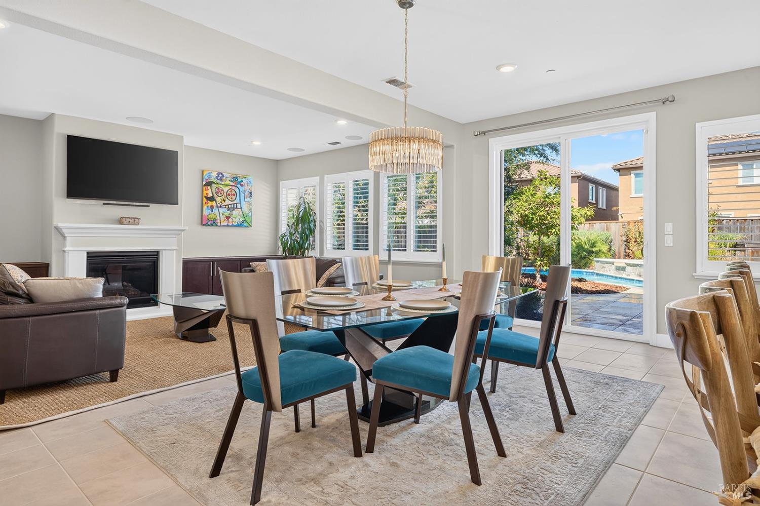 1818 Kyle Place Rohnert Park CA 94928