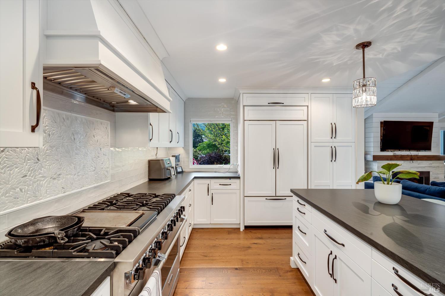 960 Lark Avenue Sonoma CA 95476