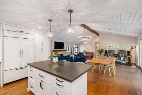 960 Lark Avenue Sonoma CA 95476