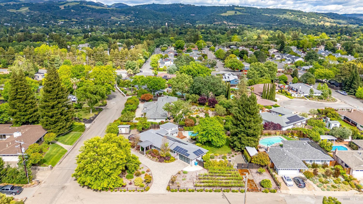 960 Lark Avenue Sonoma CA 95476