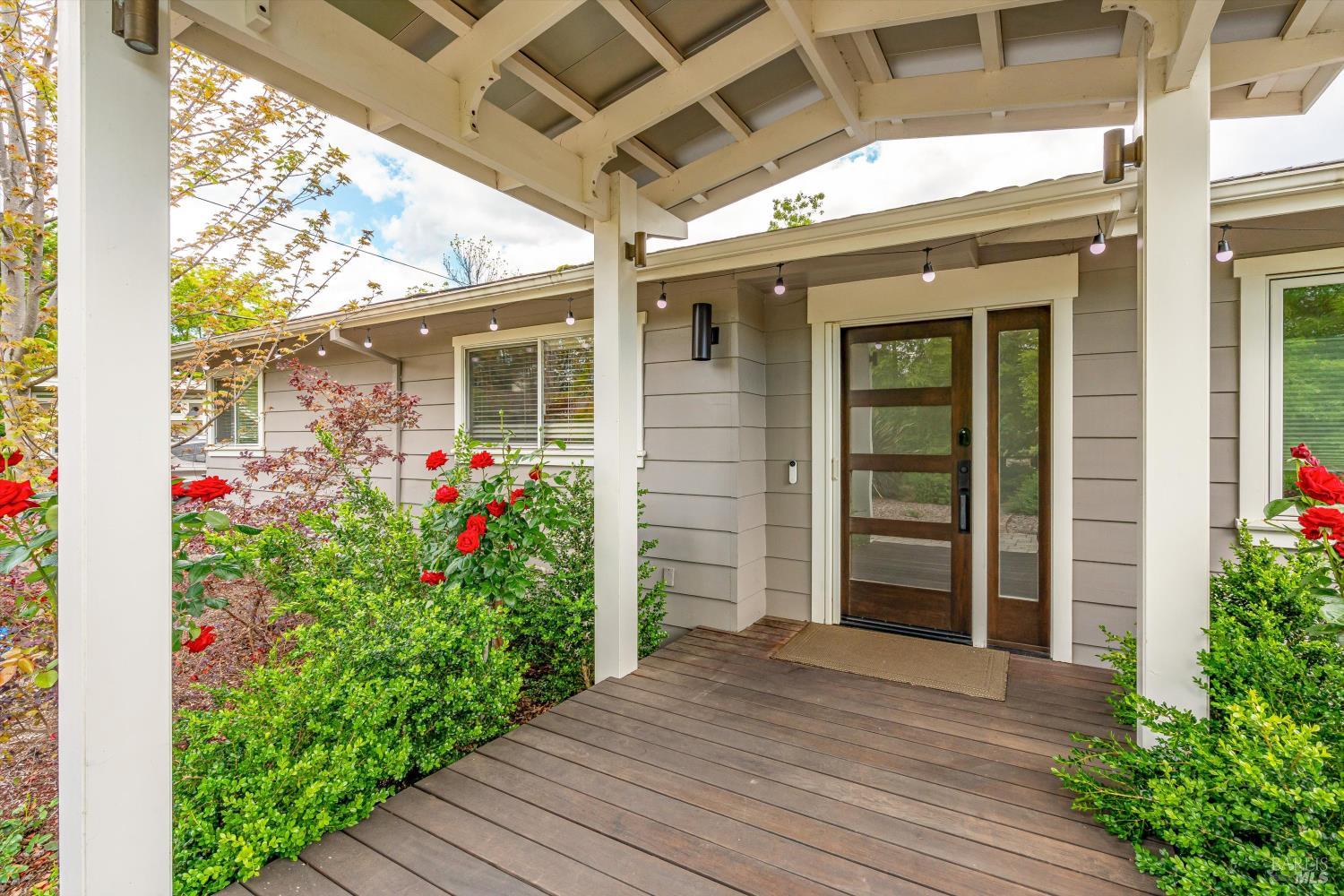 960 Lark Avenue Sonoma CA 95476