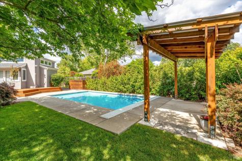 960 Lark Avenue Sonoma CA 95476