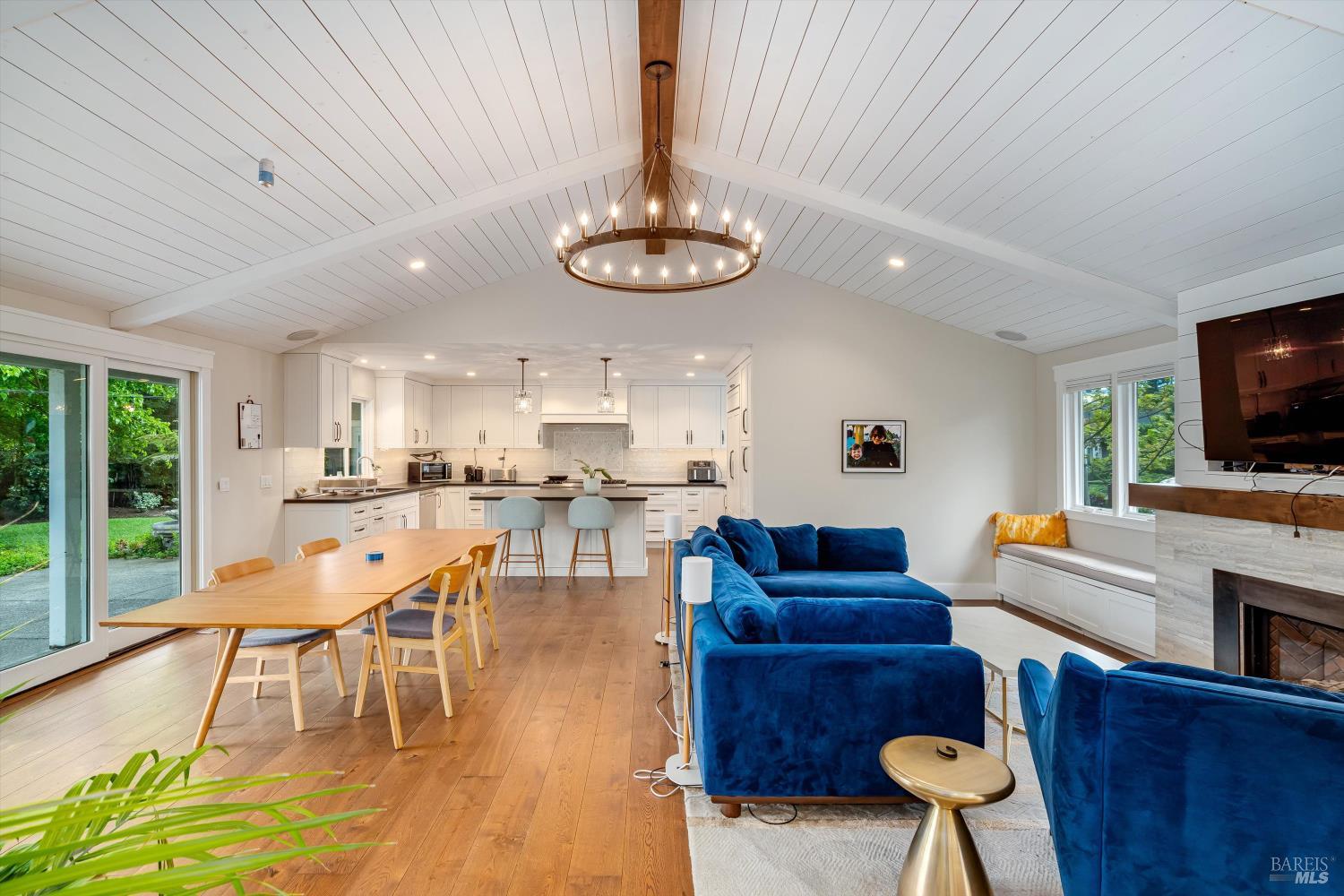 960 Lark Avenue Sonoma CA 95476