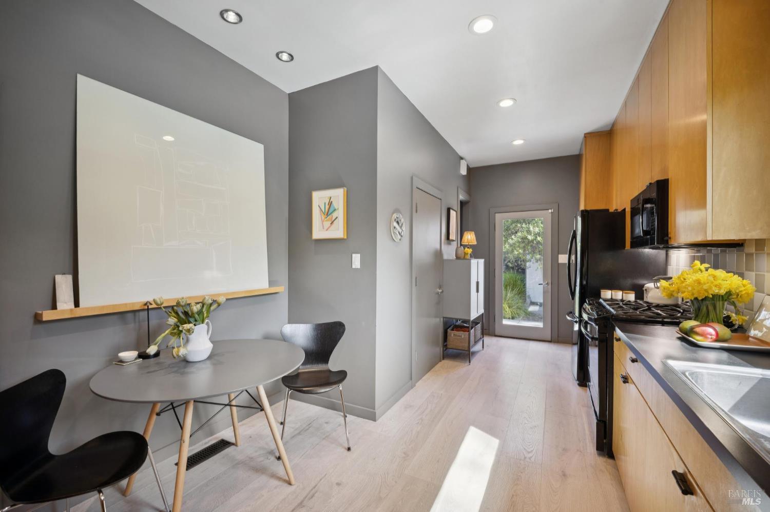22 Clyde Avenue San Rafael CA 94901