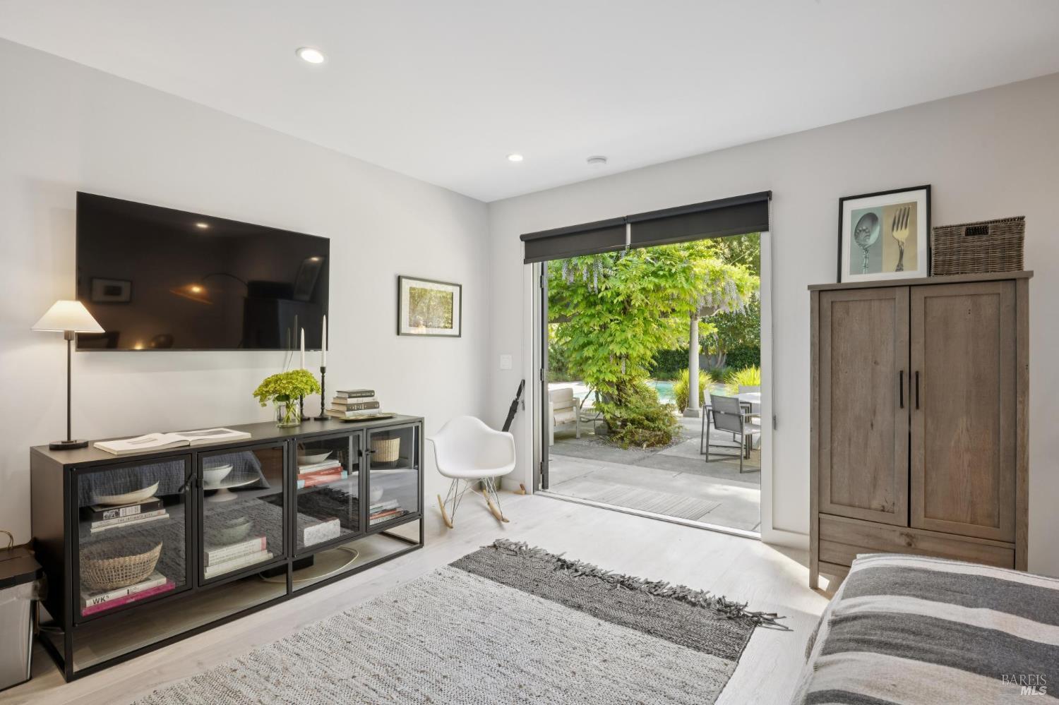 22 Clyde Avenue San Rafael CA 94901