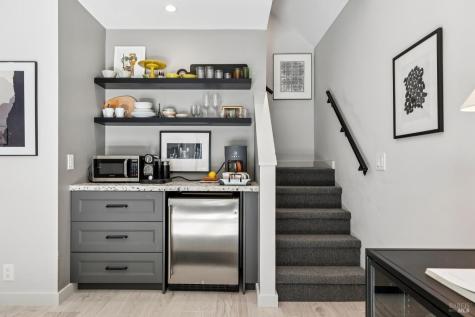 22 Clyde Avenue San Rafael CA 94901