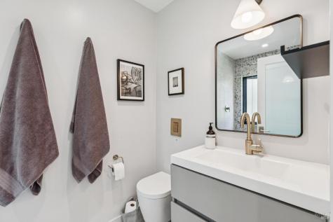 22 Clyde Avenue San Rafael CA 94901