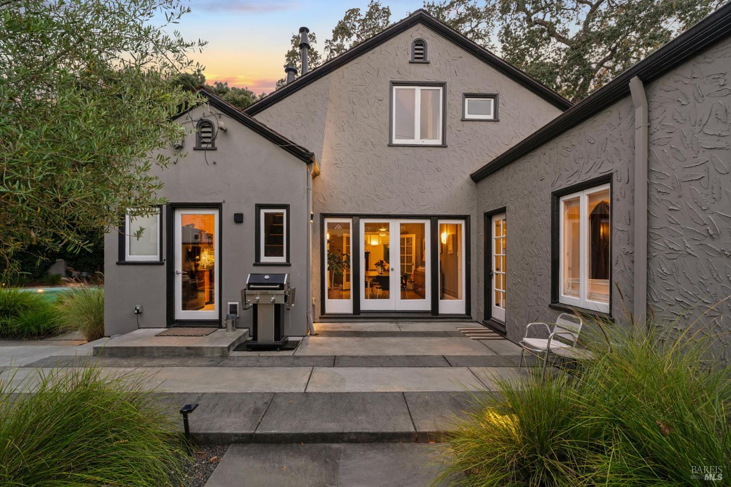 22 Clyde Avenue San Rafael CA 94901