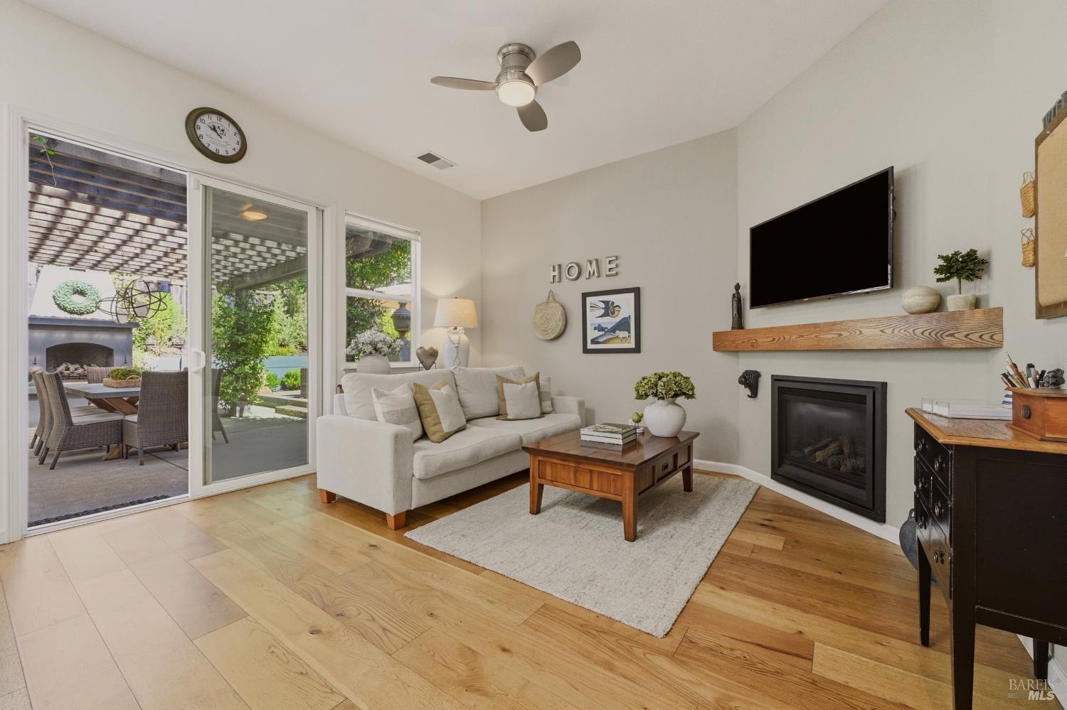 806 Chiles Avenue St. Helena CA 94574