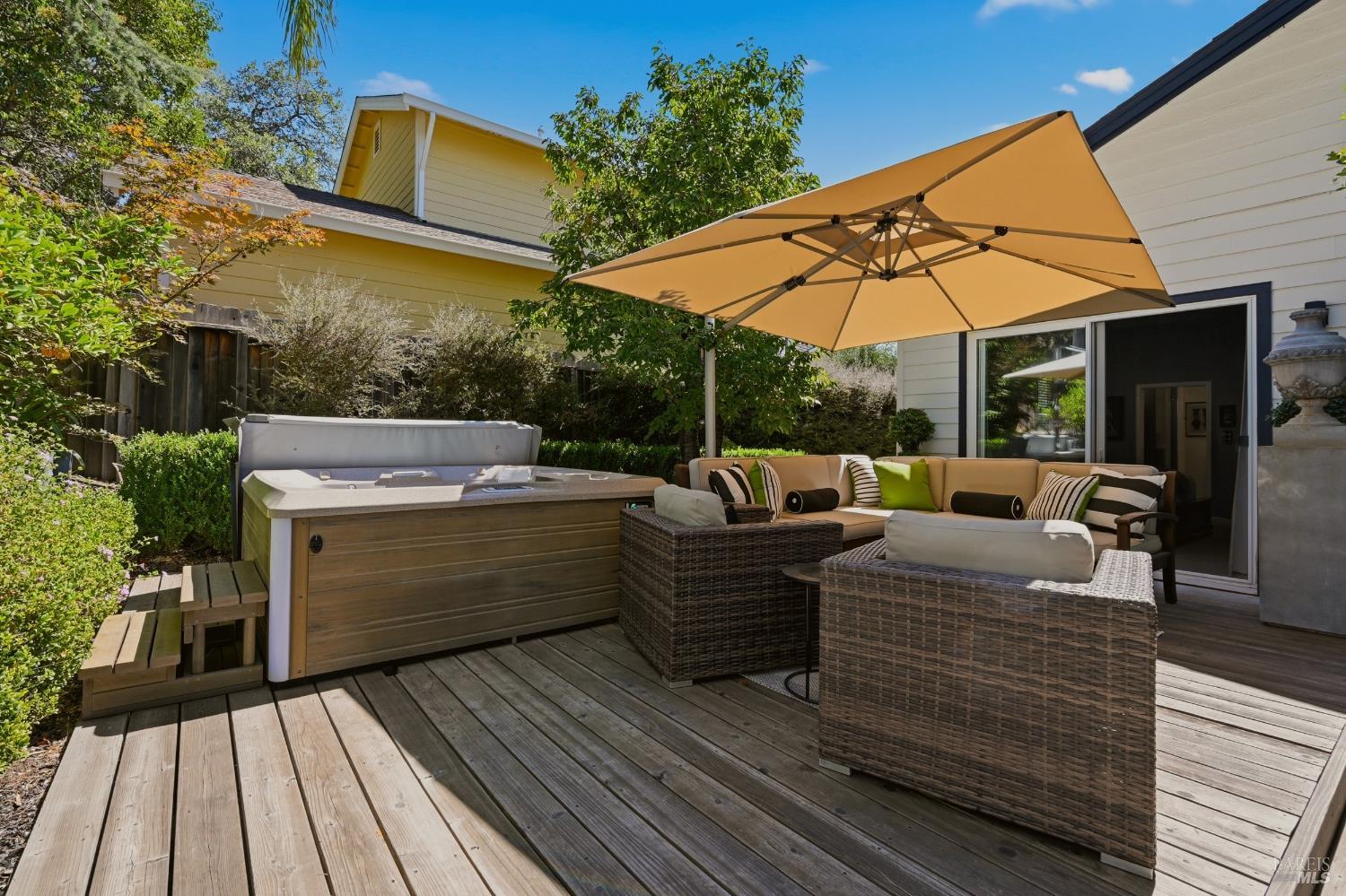 806 Chiles Avenue St. Helena CA 94574