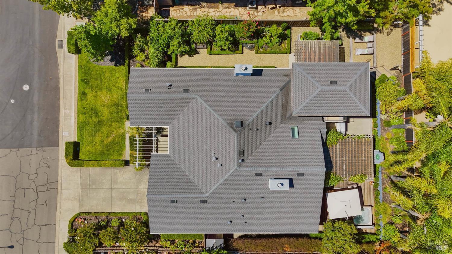 806 Chiles Avenue St. Helena CA 94574