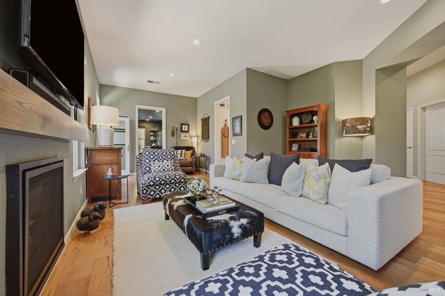 806 Chiles Avenue St. Helena CA 94574