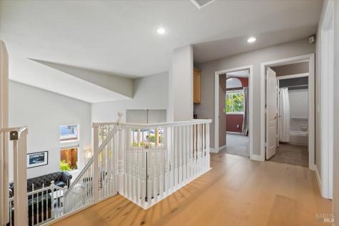 1814 Heather Lane Petaluma CA 94954