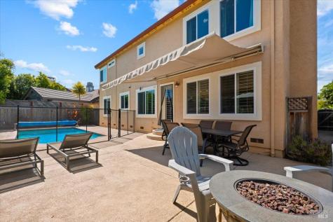 1814 Heather Lane Petaluma CA 94954