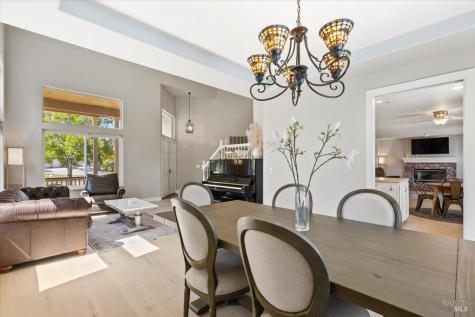 1814 Heather Lane Petaluma CA 94954