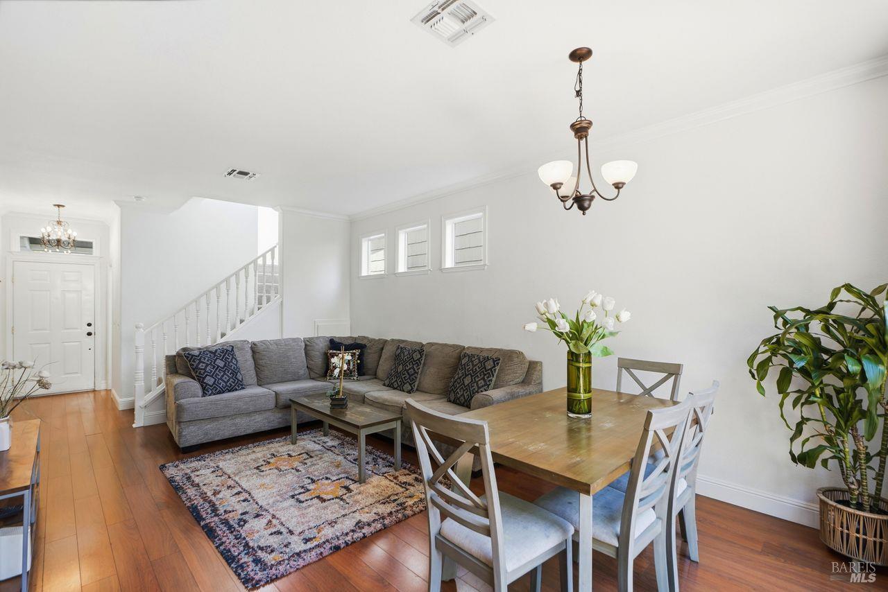 1121 Brighton View Circle Petaluma CA 94952