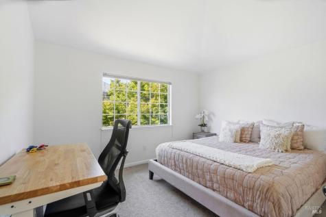 1121 Brighton View Circle Petaluma CA 94952