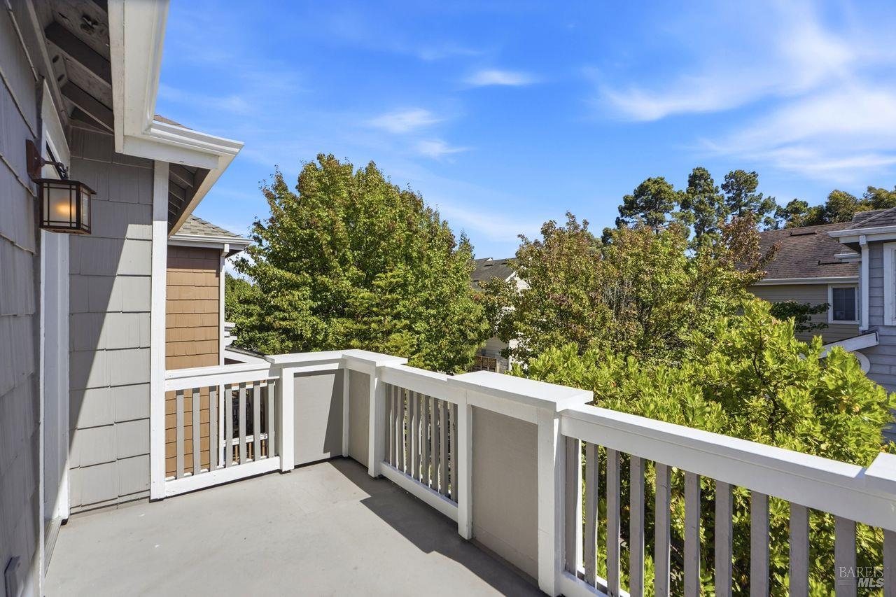 1121 Brighton View Circle Petaluma CA 94952