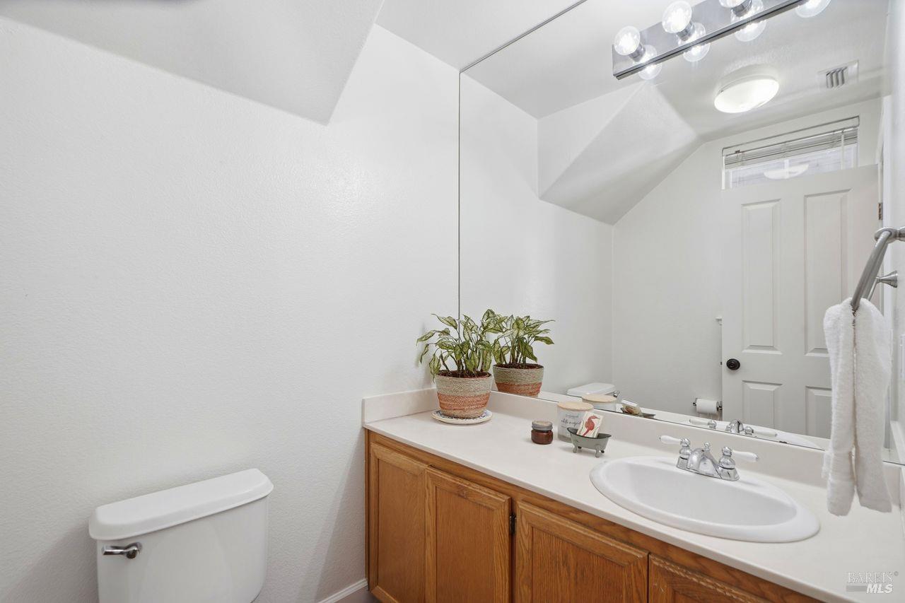 1121 Brighton View Circle Petaluma CA 94952