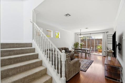 1121 Brighton View Circle Petaluma CA 94952