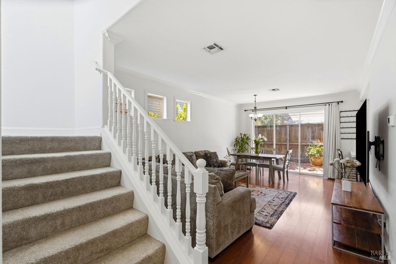 1121 Brighton View Circle Petaluma CA 94952