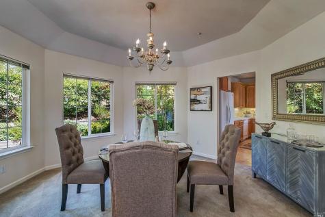 128 Village Oaks Court Healdsburg CA 95448