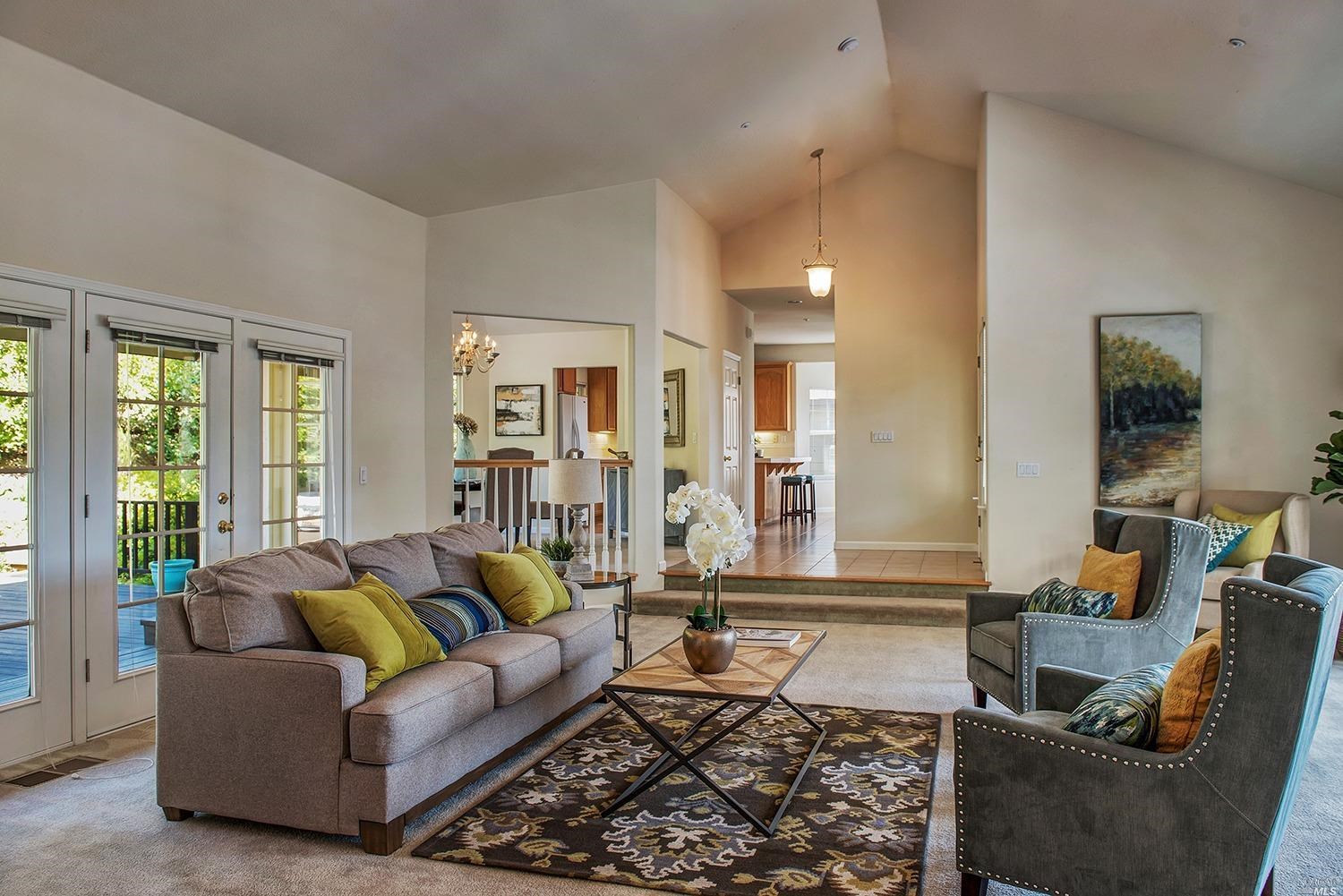 128 Village Oaks Court Healdsburg CA 95448