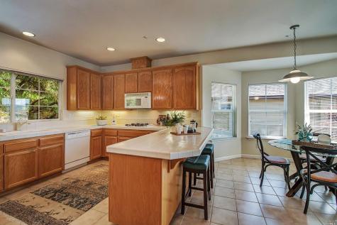 128 Village Oaks Court Healdsburg CA 95448