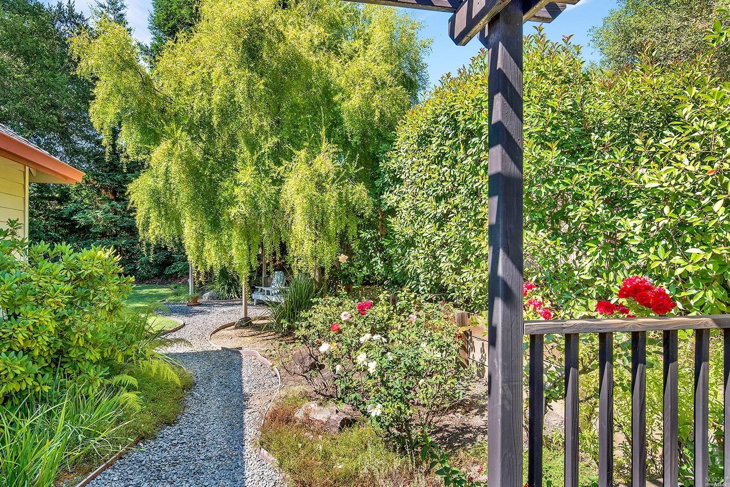 128 Village Oaks Court Healdsburg CA 95448