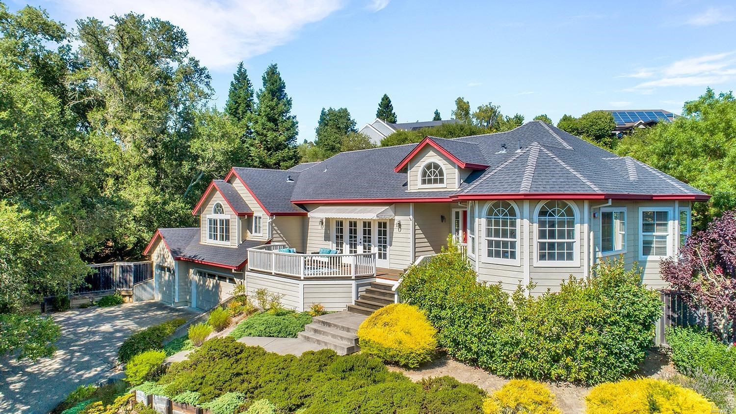 128 Village Oaks Court Healdsburg CA 95448