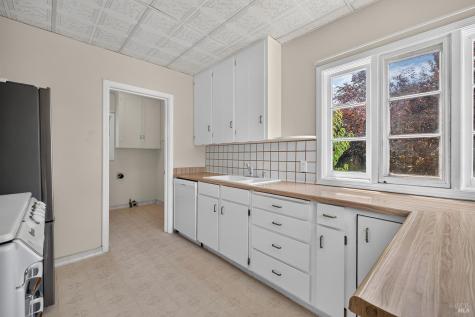 620 Dexter Street Santa Rosa CA 95404