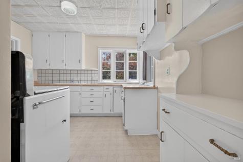 620 Dexter Street Santa Rosa CA 95404