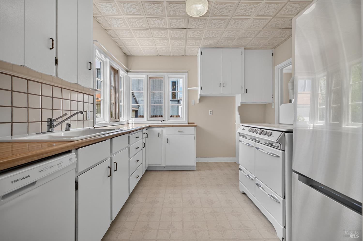 620 Dexter Street Santa Rosa CA 95404