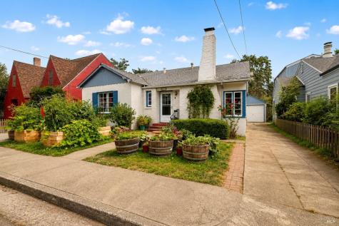 620 Dexter Street Santa Rosa CA 95404