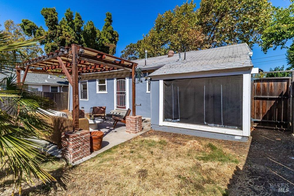 206 Hillcrest Avenue Benicia CA 94510