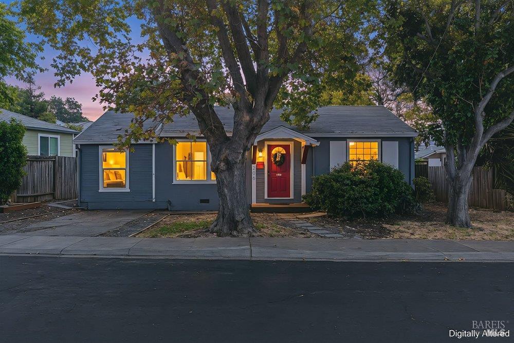 206 Hillcrest Avenue Benicia CA 94510